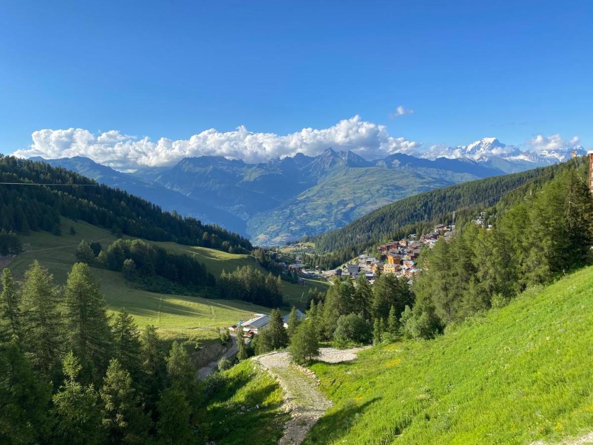 Plagne Centre - Immeuble Le Mustag - Wifi Apartment La Plagne Ngoại thất bức ảnh